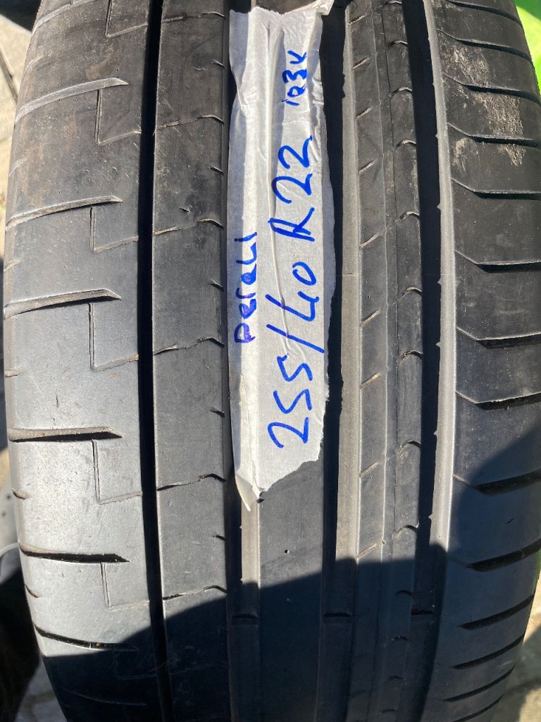Pirelli 255/40R22 103Y