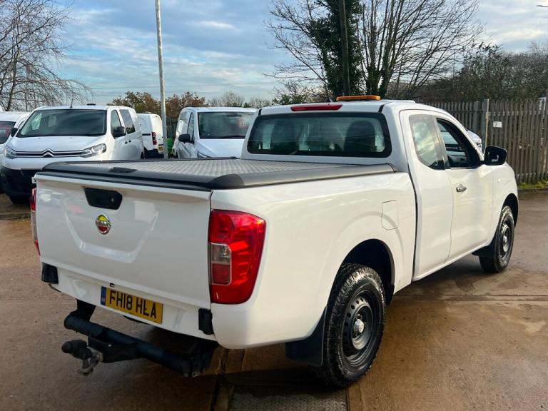 2018 Nissan Navara 2.3 dCi Visia King Pickup Extended Cab 4dr Diesel Manual 4WD Euro 6 (s/s) ( Pi...