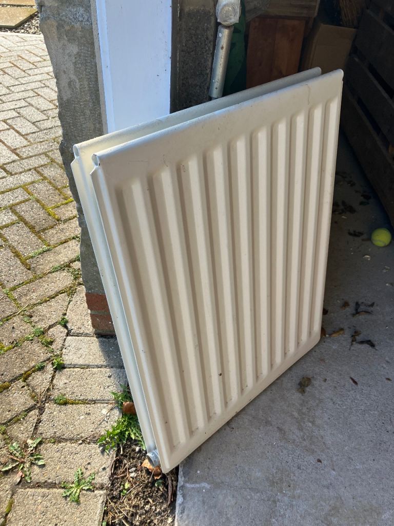 Small double radiator - Myson