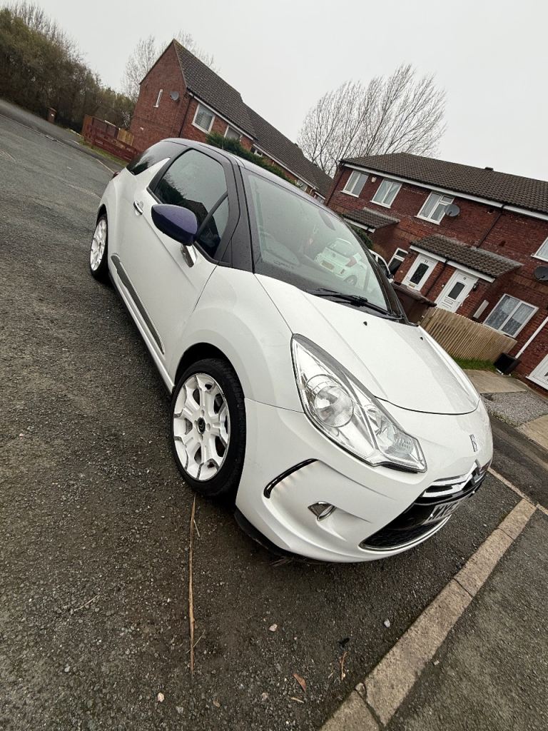 Citroen, DS3, Hatchback, 2013, Manual, 1598 (cc), 3 doors