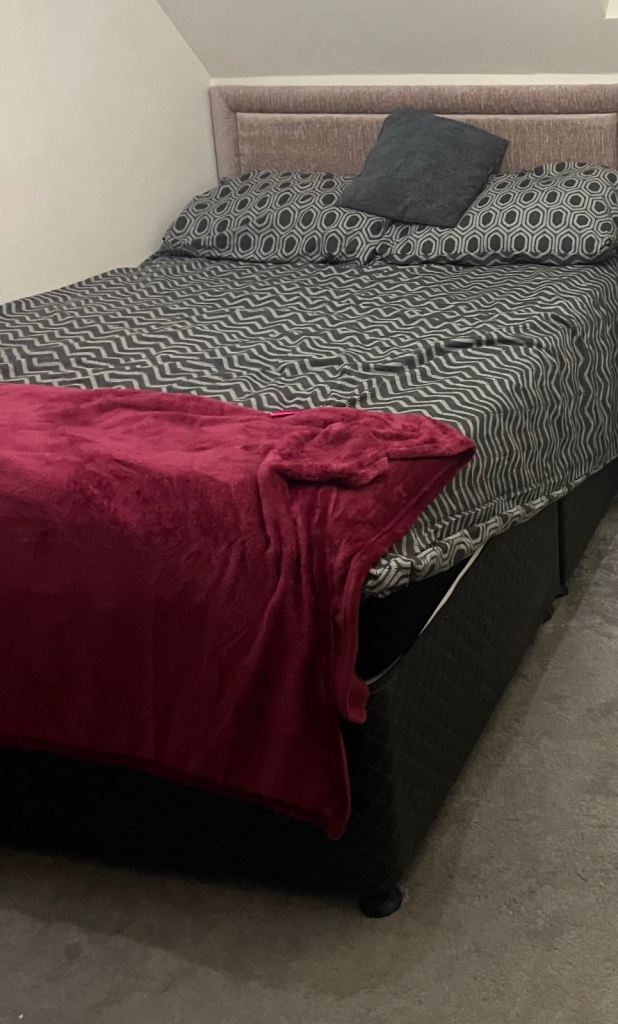 Double bed 