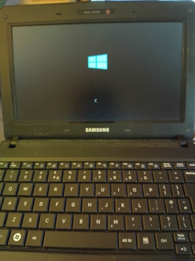 Vintage Laptop Netbook N145+