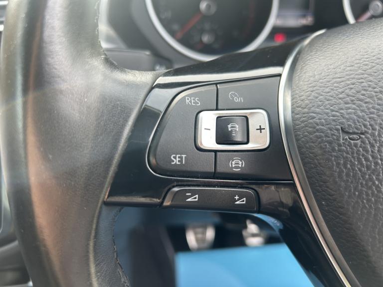 VOLKSWAGEN TIGUAN 1.5 TSI EVO SE Navigation 2019