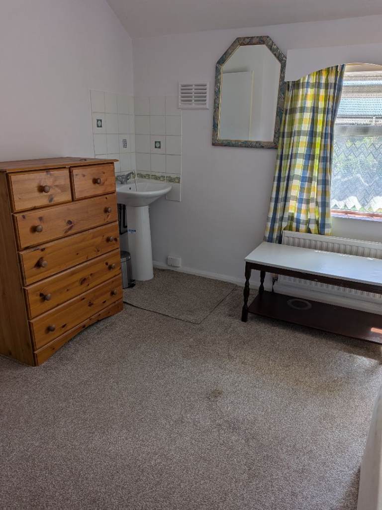 Room to let 