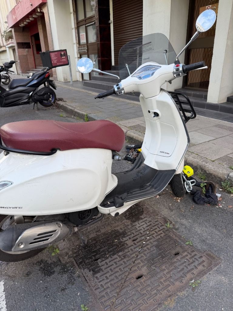 Piaggio, VESPA, 2015, 124 (cc)