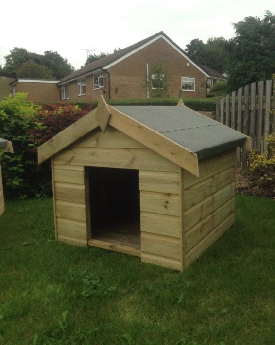 Handmade dog kennels 4ftx3ft
