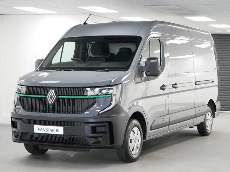 76 RENAULT MASTER LM35 2.0 BLUEDCI 130 BHP L3 LONG ADVANCE EDITION