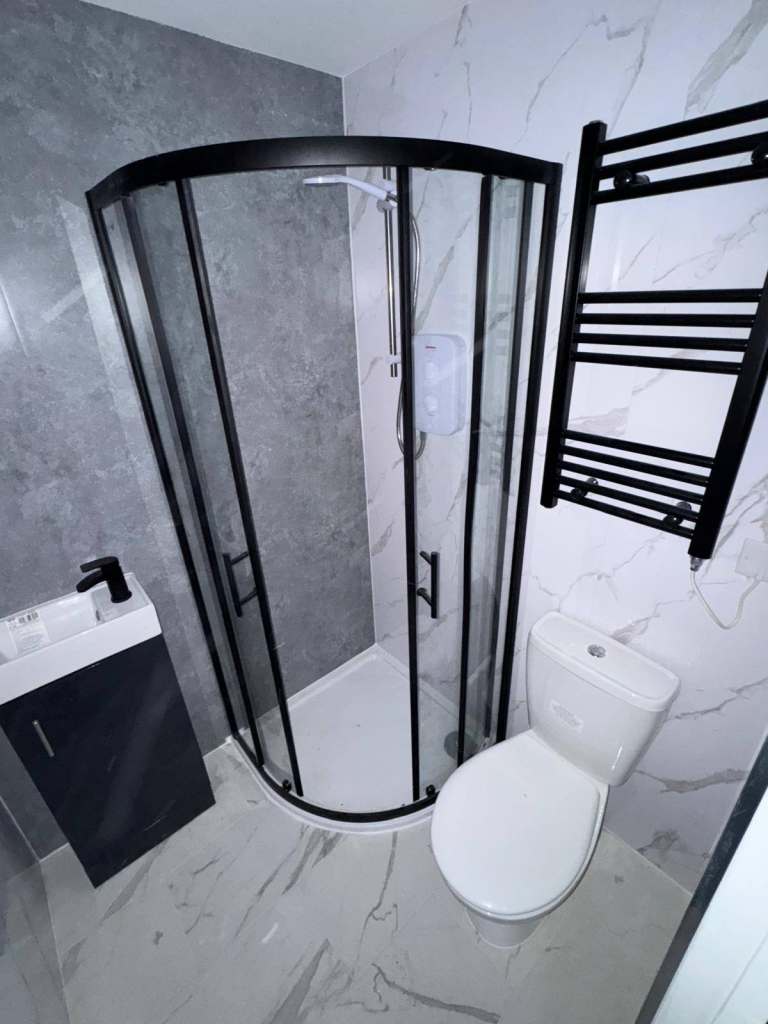 NO DEPOSIT! Brand new studio with a shared kitchen