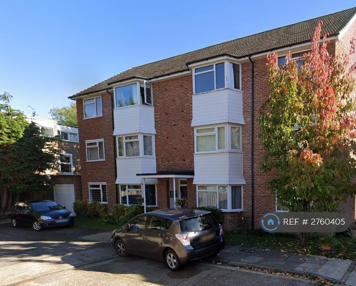 2 bedroom flat in Oak Hill, Surbiton, KT6 (2 bed) (#2760405)