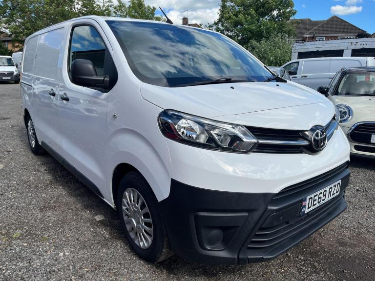 2019 Toyota ProAce 1.5D Icon Medium Panel Van MWB Euro 6 6dr PANEL VAN Diesel Manual