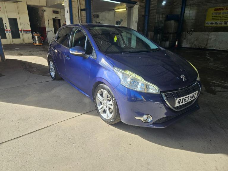 2013 Peugeot 208 1.6 e-HDi Allure 5dr HATCHBACK Diesel Manual