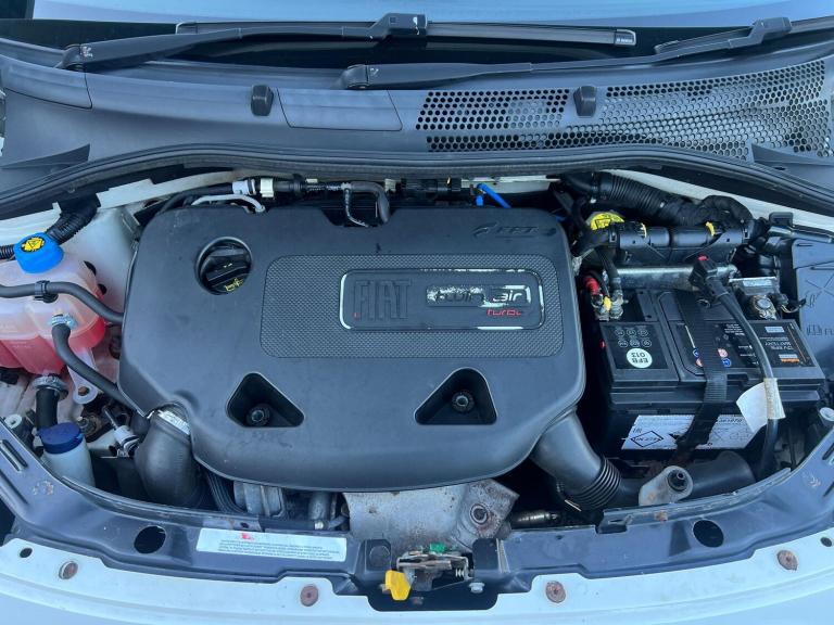 2011 Fiat 500 0.9 TwinAir Plus 3dr HATCHBACK PETROL Manual