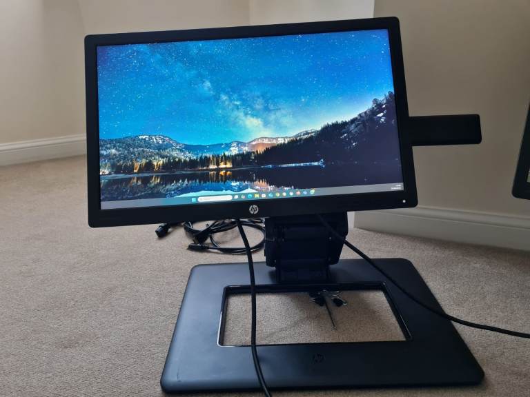 HP 23" Monitor Full HD VGA DVI HDMI inputs, mounted on HP Dual Monitor Stand