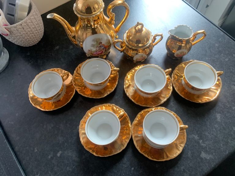Bondware Fine China Gold Tea/Coffee Set – 13 Pieces
