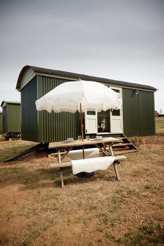 Discover Meadow View Country Park – Book Your Escape Today!