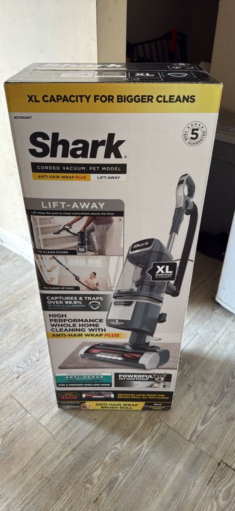 New Shark XL Capacity Lift-Away Vacuum Cleaner