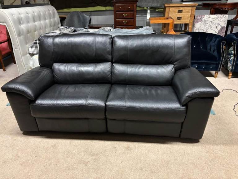 Black Leather ELECTRIC RECLINER 3 Seater Sofa excellent condition 