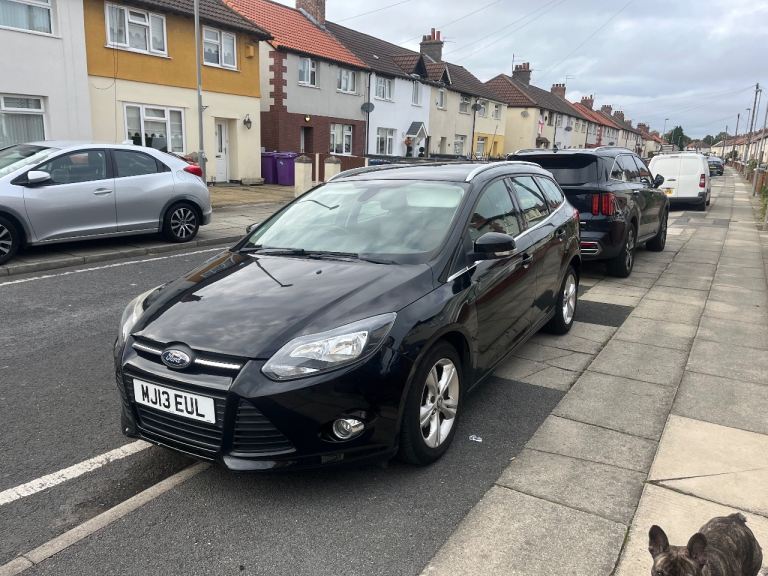Ford, FOCUS, Estate, 2013, Manual, 1560 (cc), 5 doors