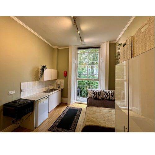 Double Studio With Balcony in Prince's Square, Notting Hill/Bayswater, W2 4PX *** Bills Inc***