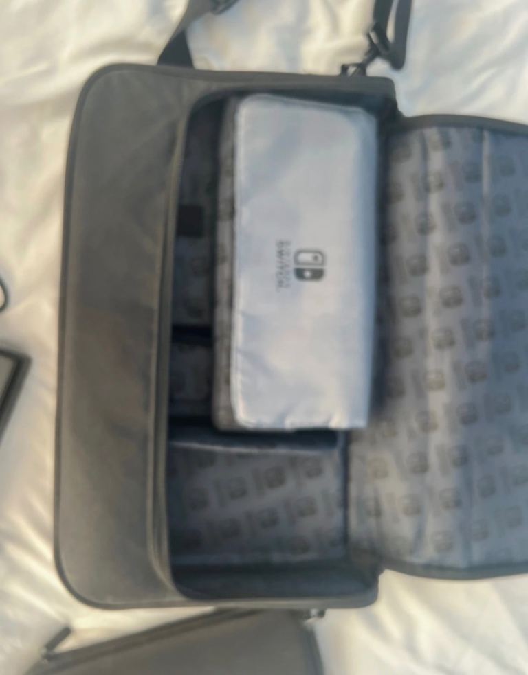 Nintendo switch plus 6 games