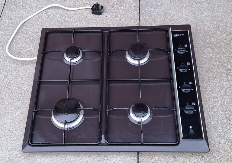 NEFF Oven, Gas Hob & Canopy Extractor Fan