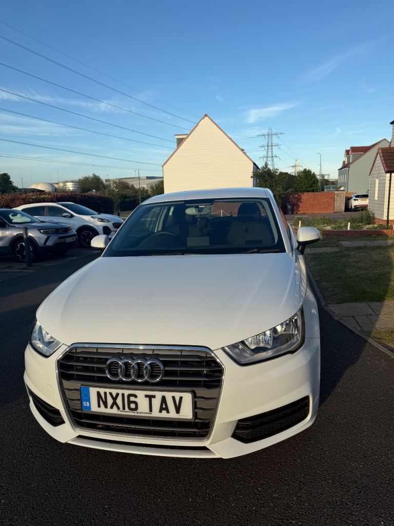 Audi, A1, Hatchback, 2016, Semi-Auto, 999 (cc), 3 doors