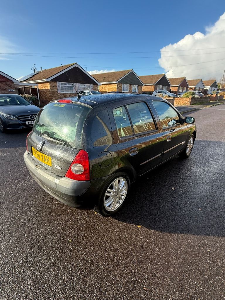Renault, CLIO, AUTOMATIC 5 door hatch VERY low miles