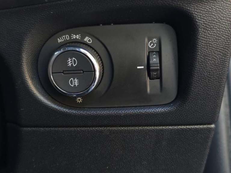 2022 Vauxhall Mokka Electric 50kWh Ultimate SUV 5dr Electric Auto (136 ps) Automatic Hatchback El...