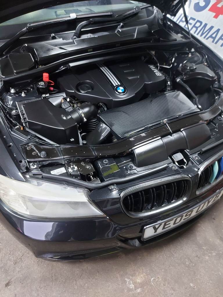 BMW, 3 SERIES, Saloon, 2009, Manual, 1995 (cc), 4 doors