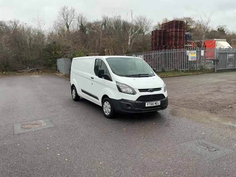 2016 Ford Transit Custom 2.0 TDCi 130ps Low Roof Van PANEL VAN Diesel Manual
