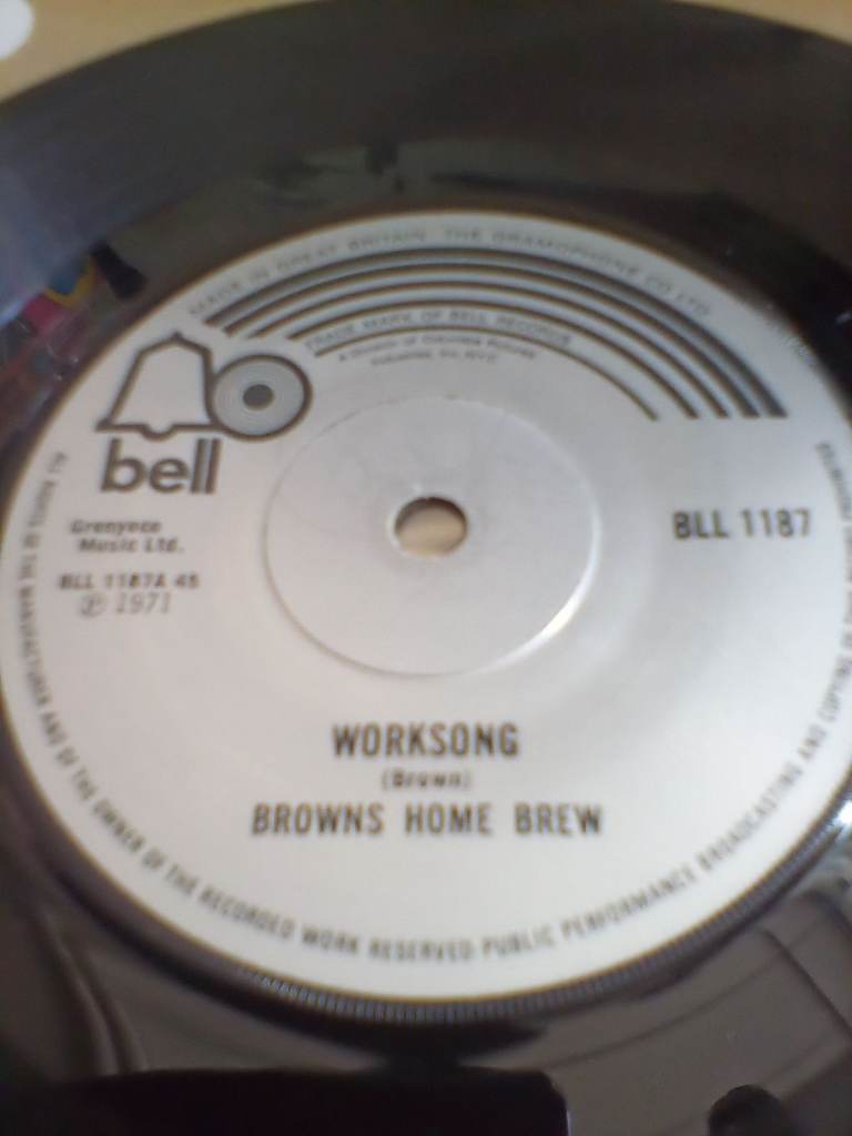 BROWNS HOME BREW, WORKSONG, 7 INCH VINYL SINGLE ,. 
