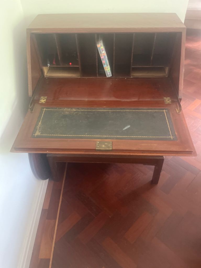 Vintage Wooden Bureau Desk with Storage – Good Condition
