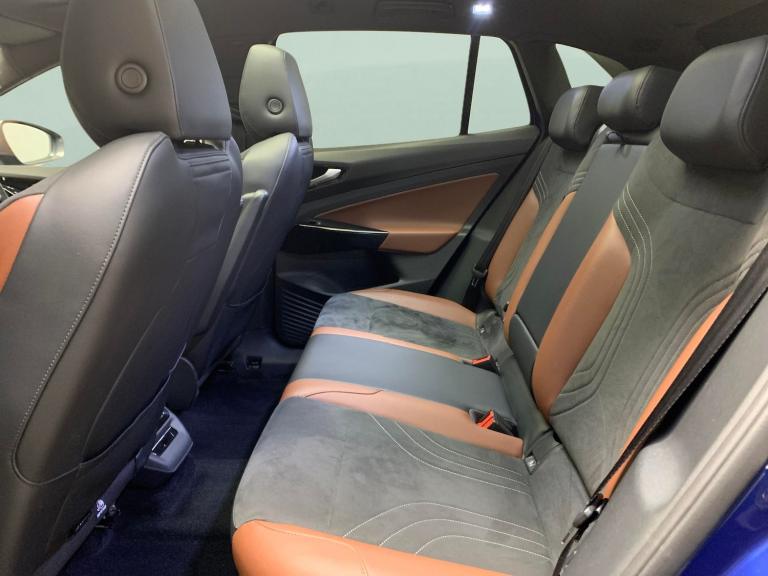 2022 Volkswagen ID.4 Pro Performance 77kWh Family SUV 5dr Electric Auto (204 ps) - HEATED STEERI ...