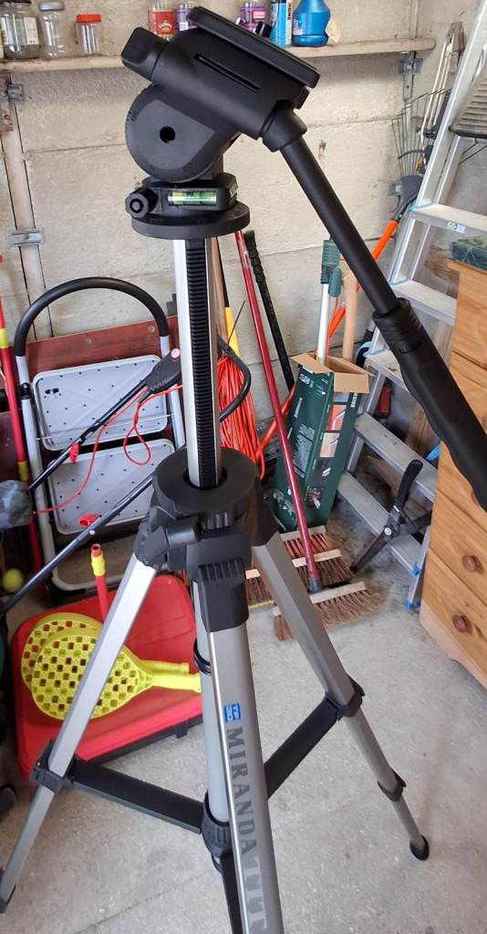 Miranda Titan TP30 Tripod – Silver/Black, Good Condition