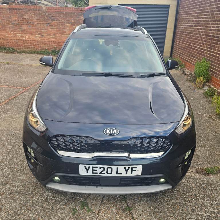KIA NARO PLUG-IN HYBRID READY FOR PCO LICENCE 