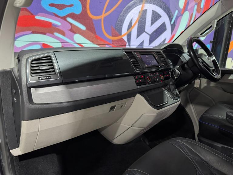 2018 Volkswagen Transporter 2.0 BiTDI BMT 204 Highline Kombi Van 4MOTION DSG Crew Van Diesel Auto...