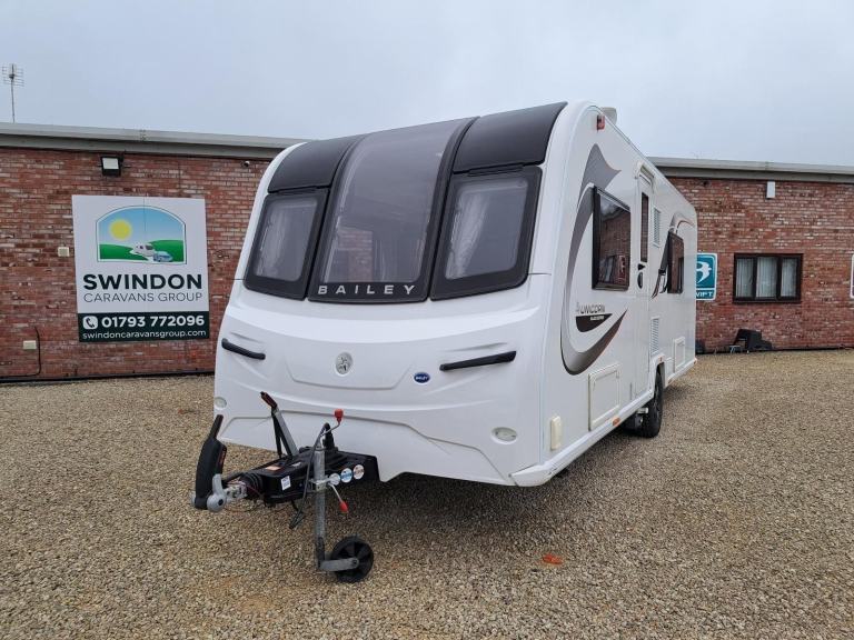 2020 Bailey Unicorn Valencia Black Edition