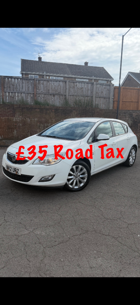 Vauxhall, ASTRA, Hatchback, 2012, Manual, 1686 (cc), 5 doors