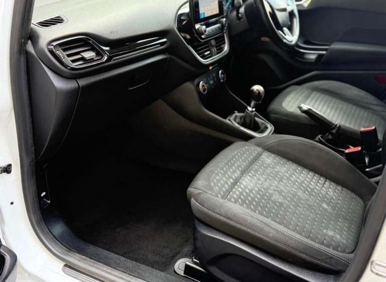 2017 Ford Fiesta 1.1 Zetec 5dr HATCHBACK PETROL Manual