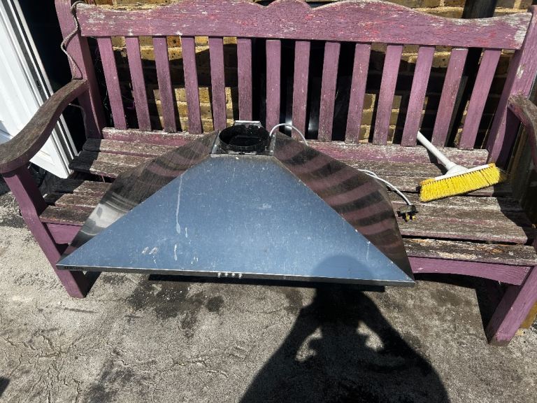 Samsung extractor fan for a five ring hob