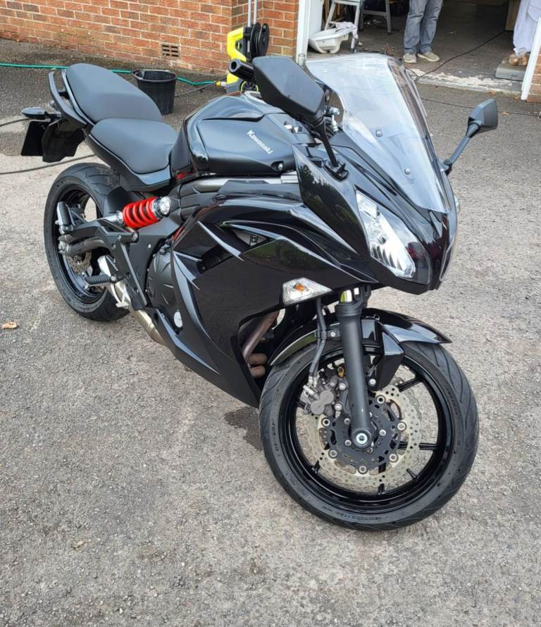 Kawasaki, ER, 2014, 649 (cc)