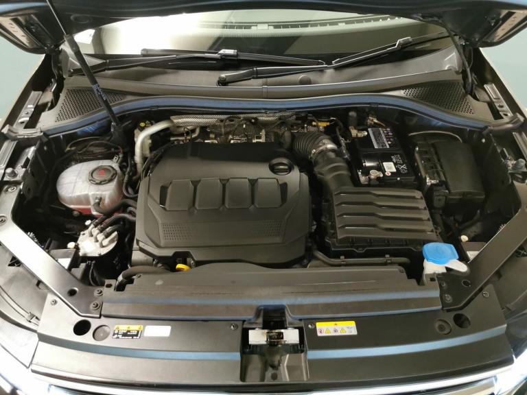 2023 Volkswagen Tiguan 2.0 TDI R-Line 5dr DSG ESTATE DIESEL Automatic