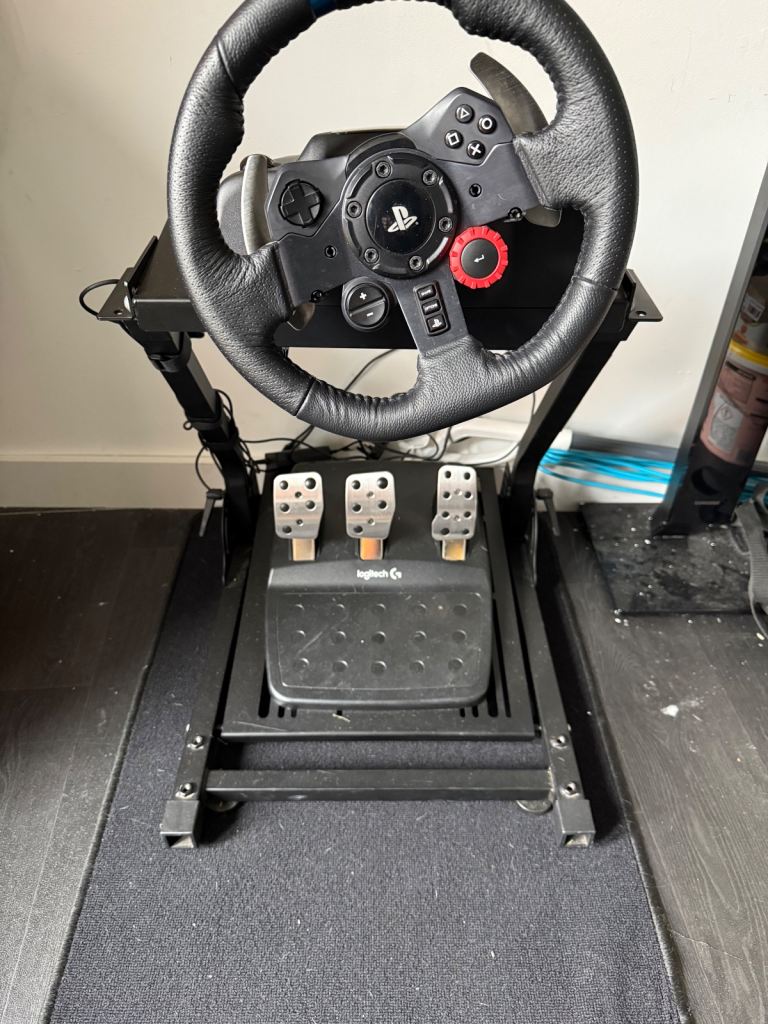 Steering wheel assembly frame