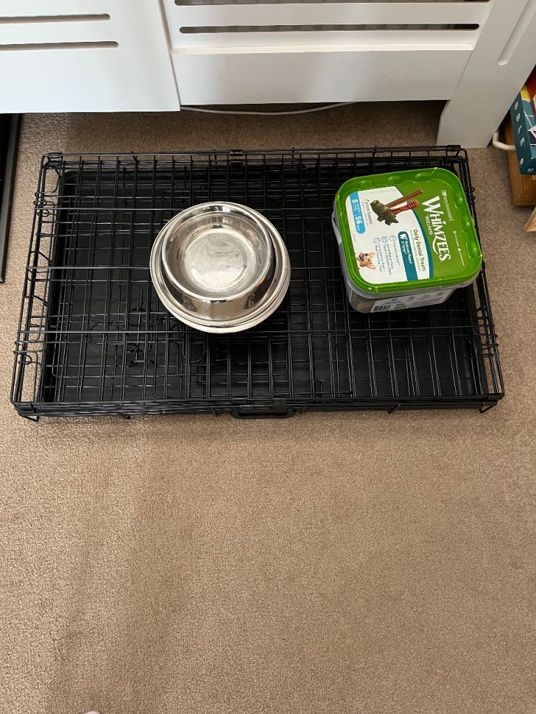Pet crate bowls  