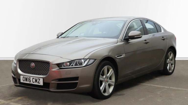 2016 Jaguar XE 2.0d Portfolio Auto AWD Euro 6 (s/s) 4dr Saloon Diesel Automatic