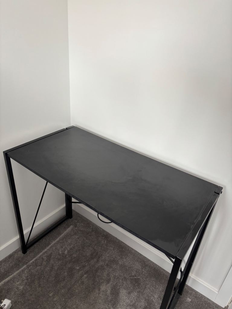 Black Metal Frame Desk - Good Condition Free pickup today asap!