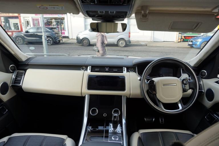 2018 Land Rover Range Rover Sport 3.0 SD V6 Autobiography Dynamic Auto 4WD Euro 6 (s/s) 5dr ESTAT...