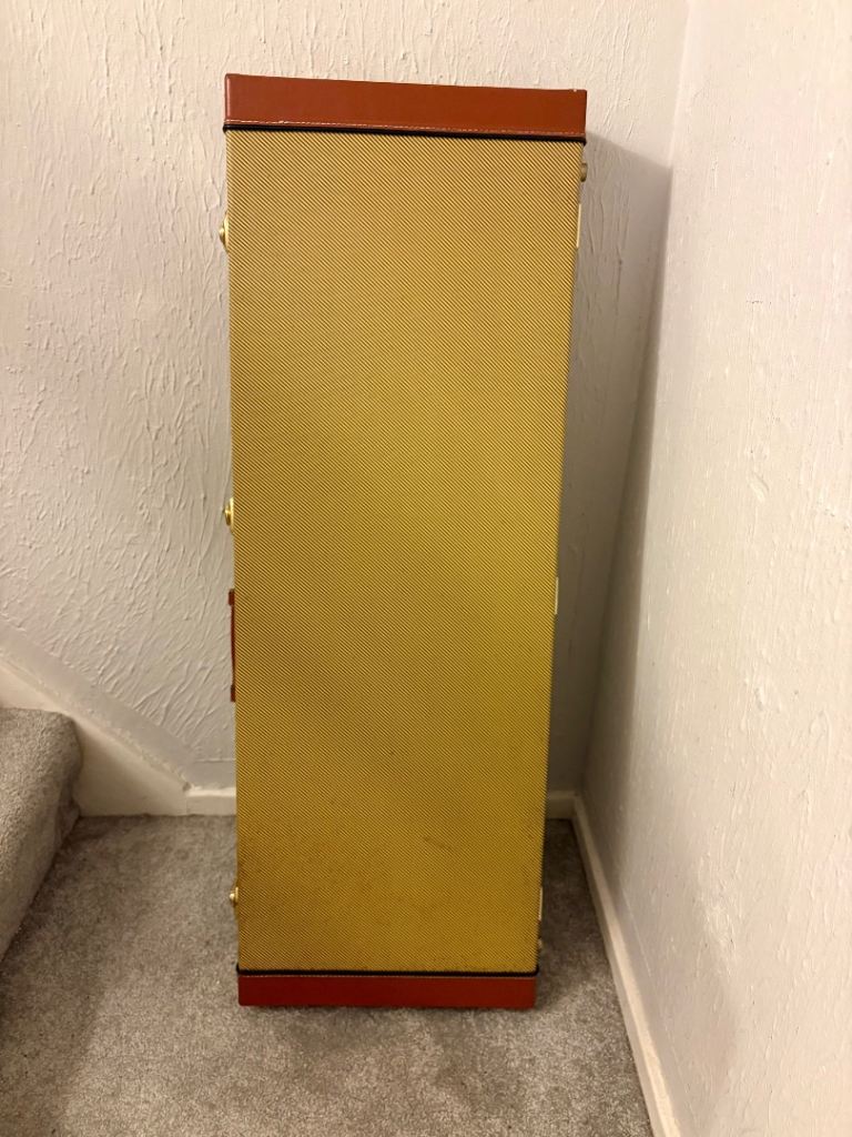 image for Electric Guitar Hardcase  - Vintage Tweed - Padded Inside - 2 x Keys