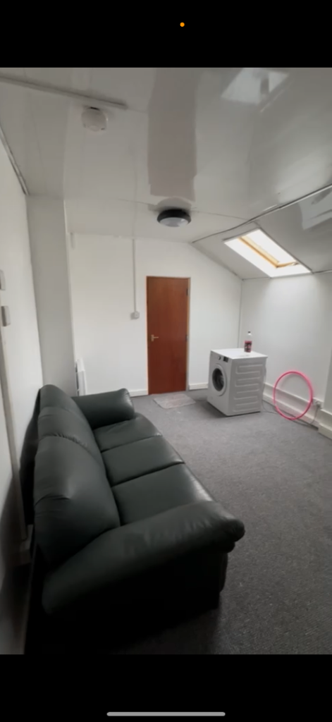 1 Bedroom First Floor Flat on Penarth Road 