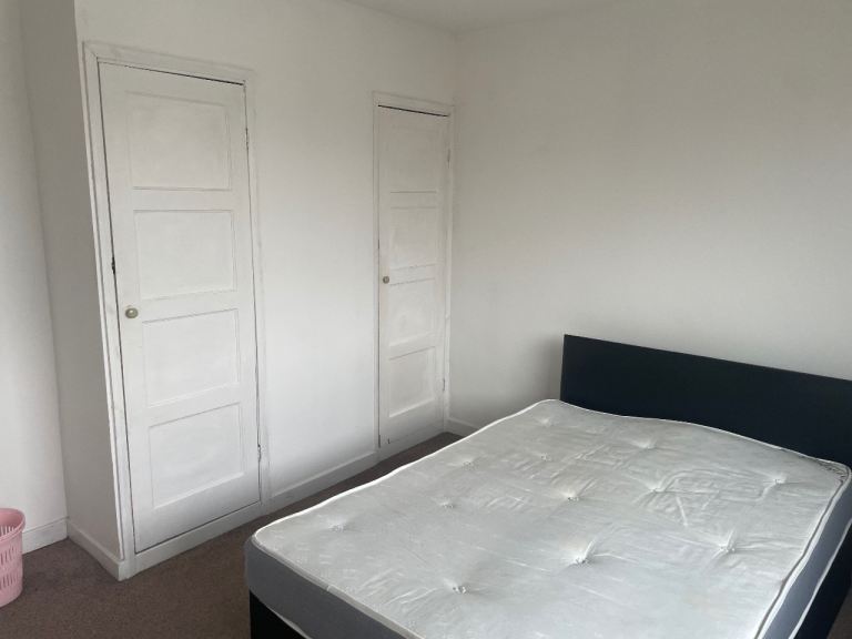 Spacious double room